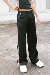 Vienna Joggers - 8 Ball