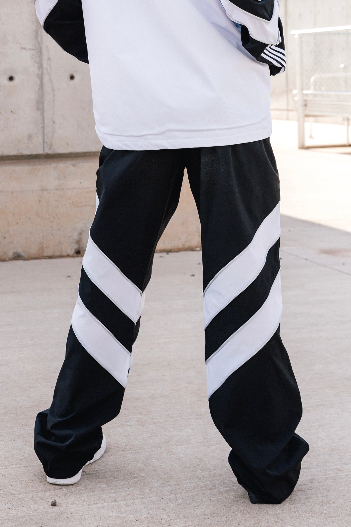 Angles Wide Leg Jogger