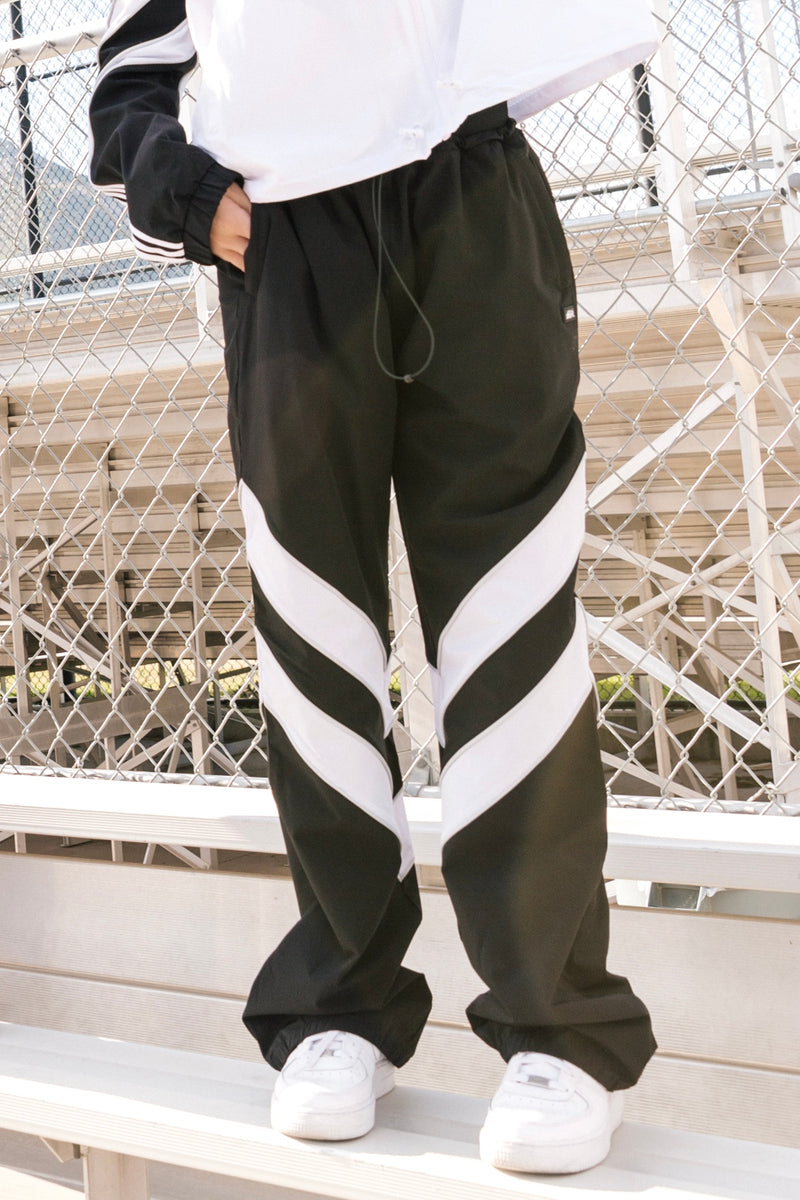 Angles Wide Leg Jogger