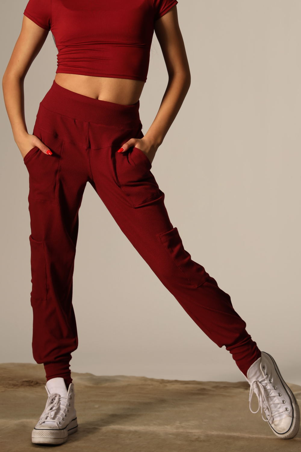 (pre)Loved Free Move Cargo Joggers - Garnet - FINAL SALE