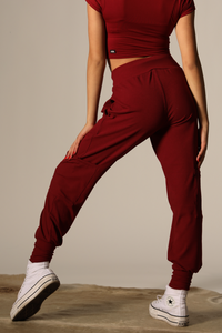 (pre)Loved Free Move Cargo Joggers - Garnet - FINAL SALE