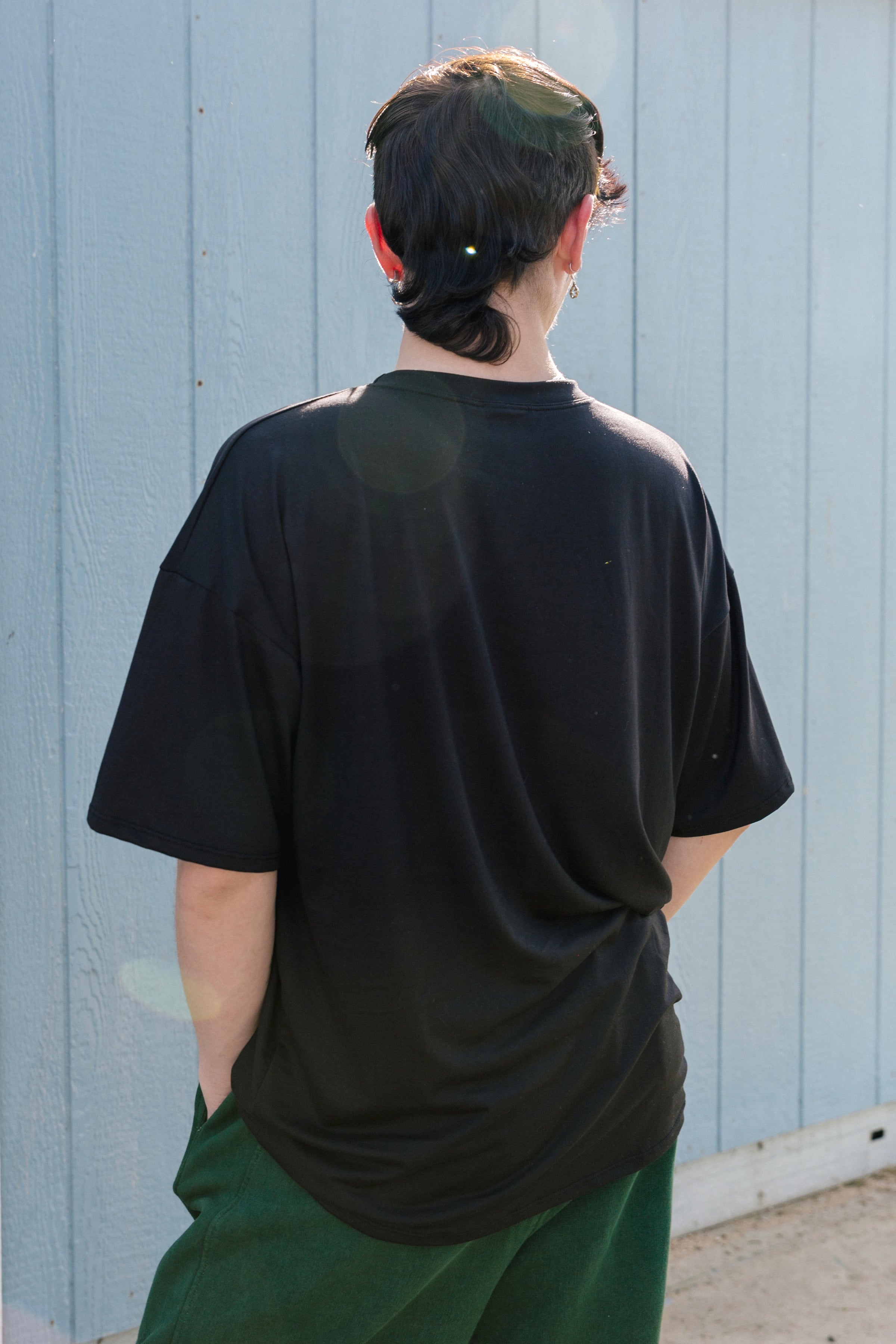 Humani.Tee - Black