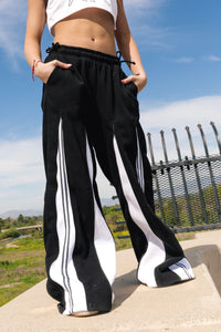Tattletale Sweatpants - 8 Ball