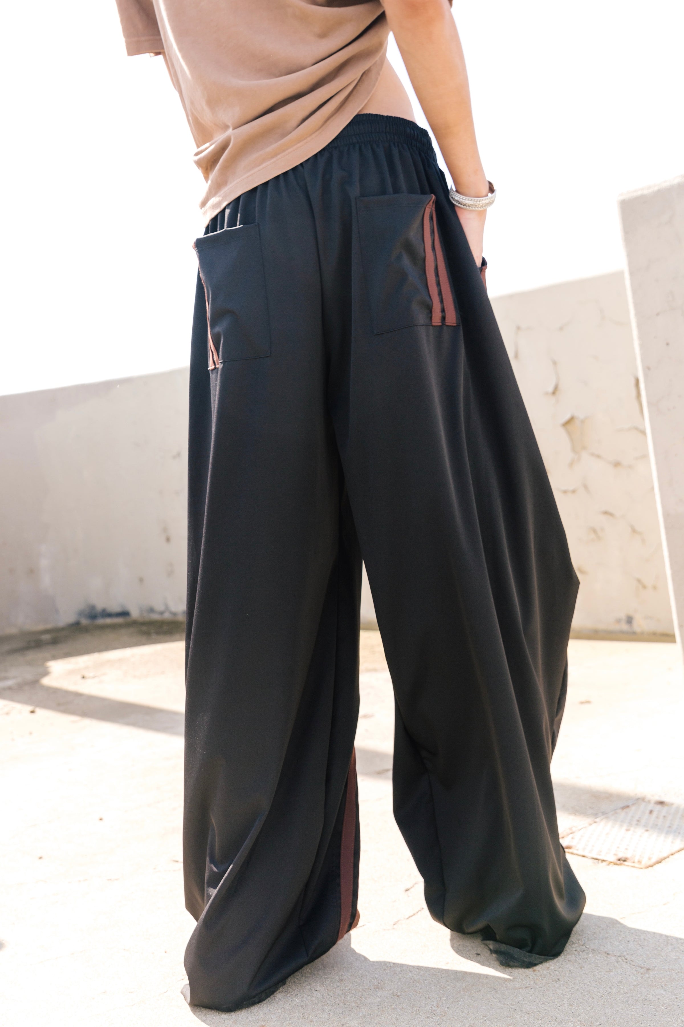 Vector Barrel Joggers - Americano