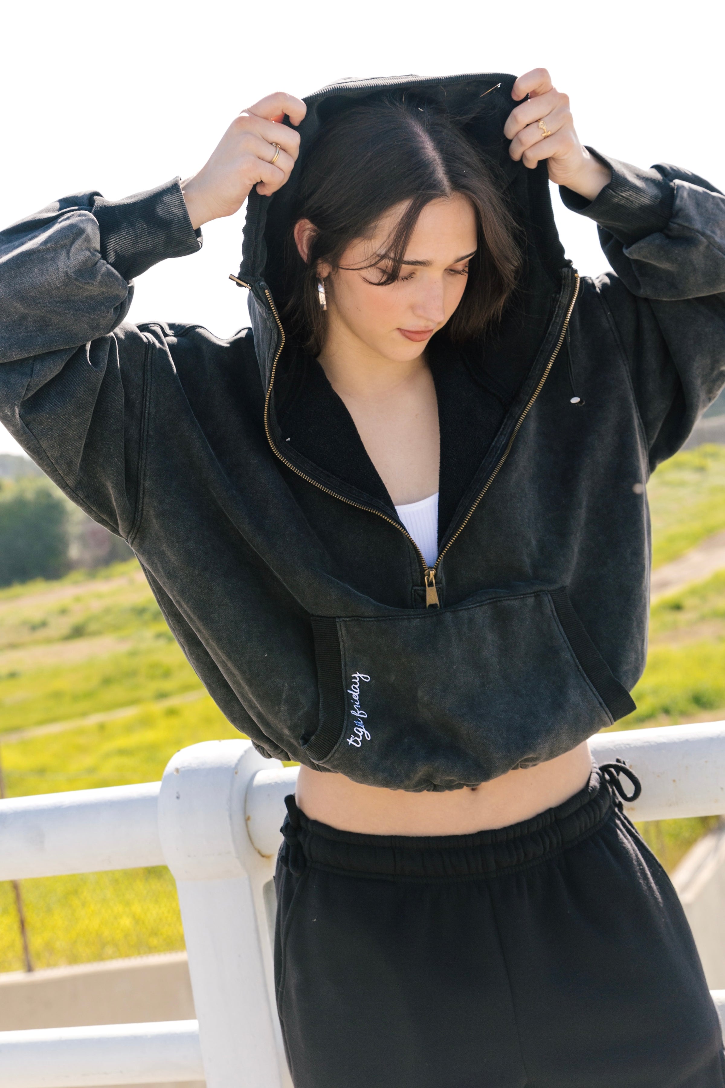 Anchorage Cropped Hoodie - Coal