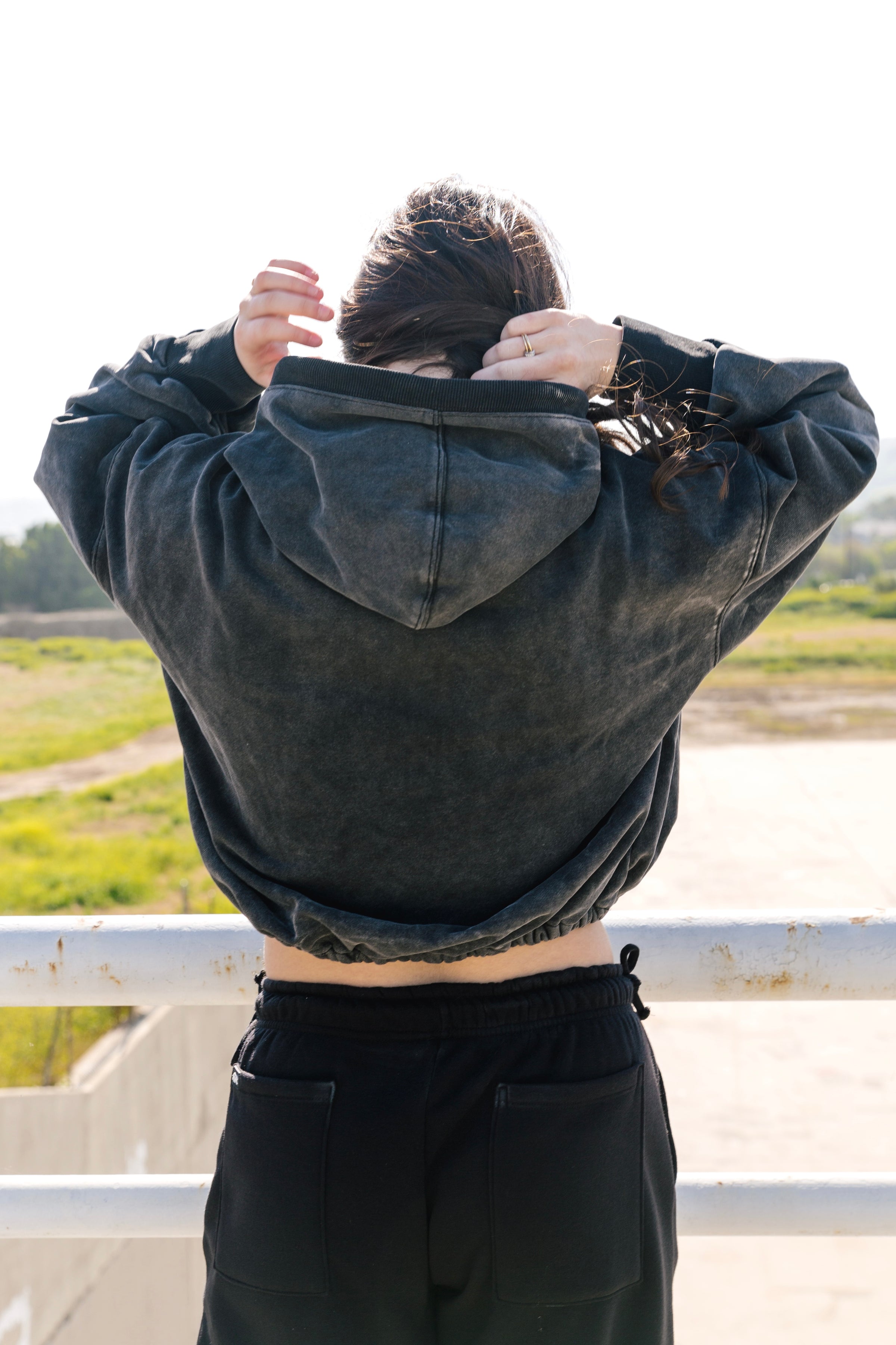 Anchorage Cropped Hoodie - Coal