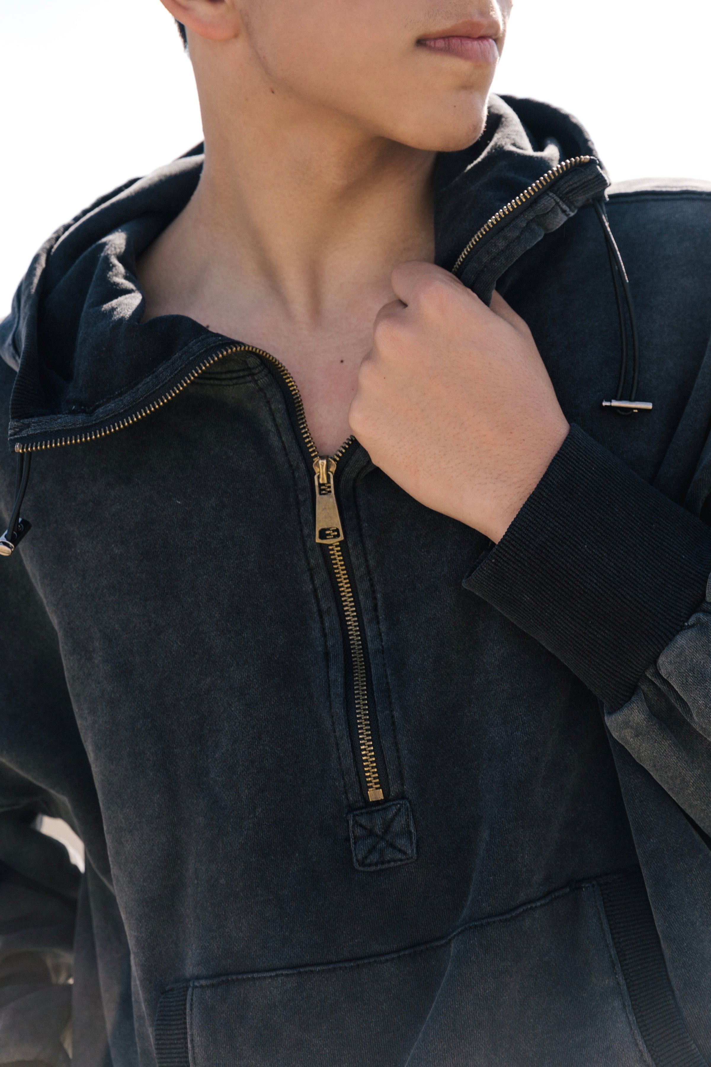Anchorage Cropped Hoodie - Coal