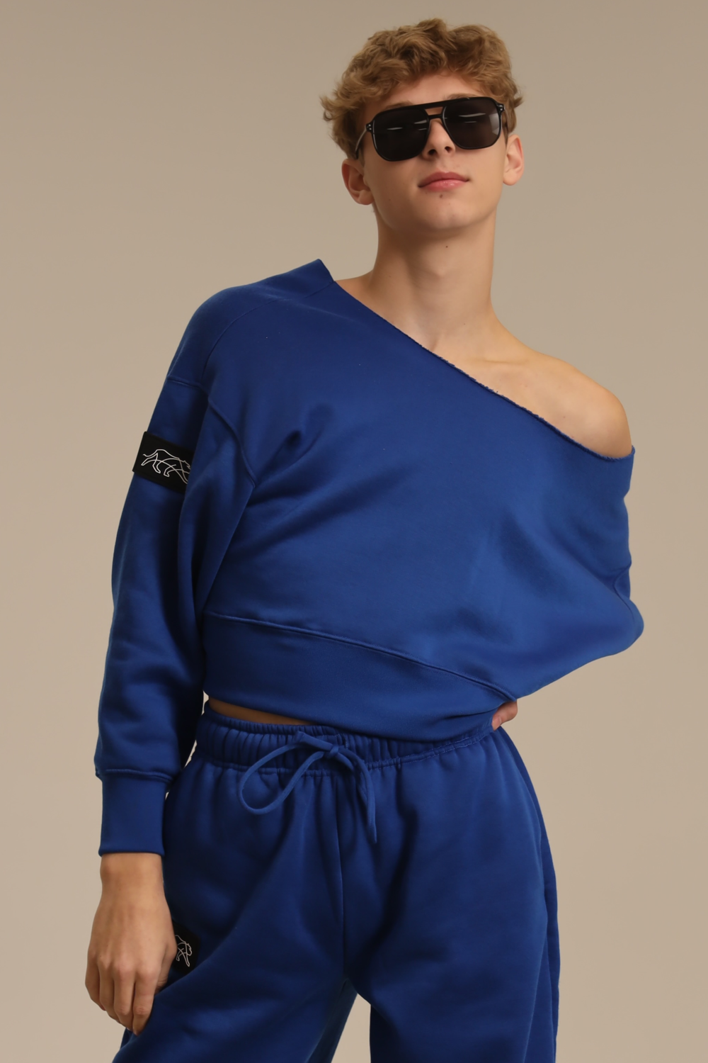 Utility Raw Shoulder Pullover - Cosmo