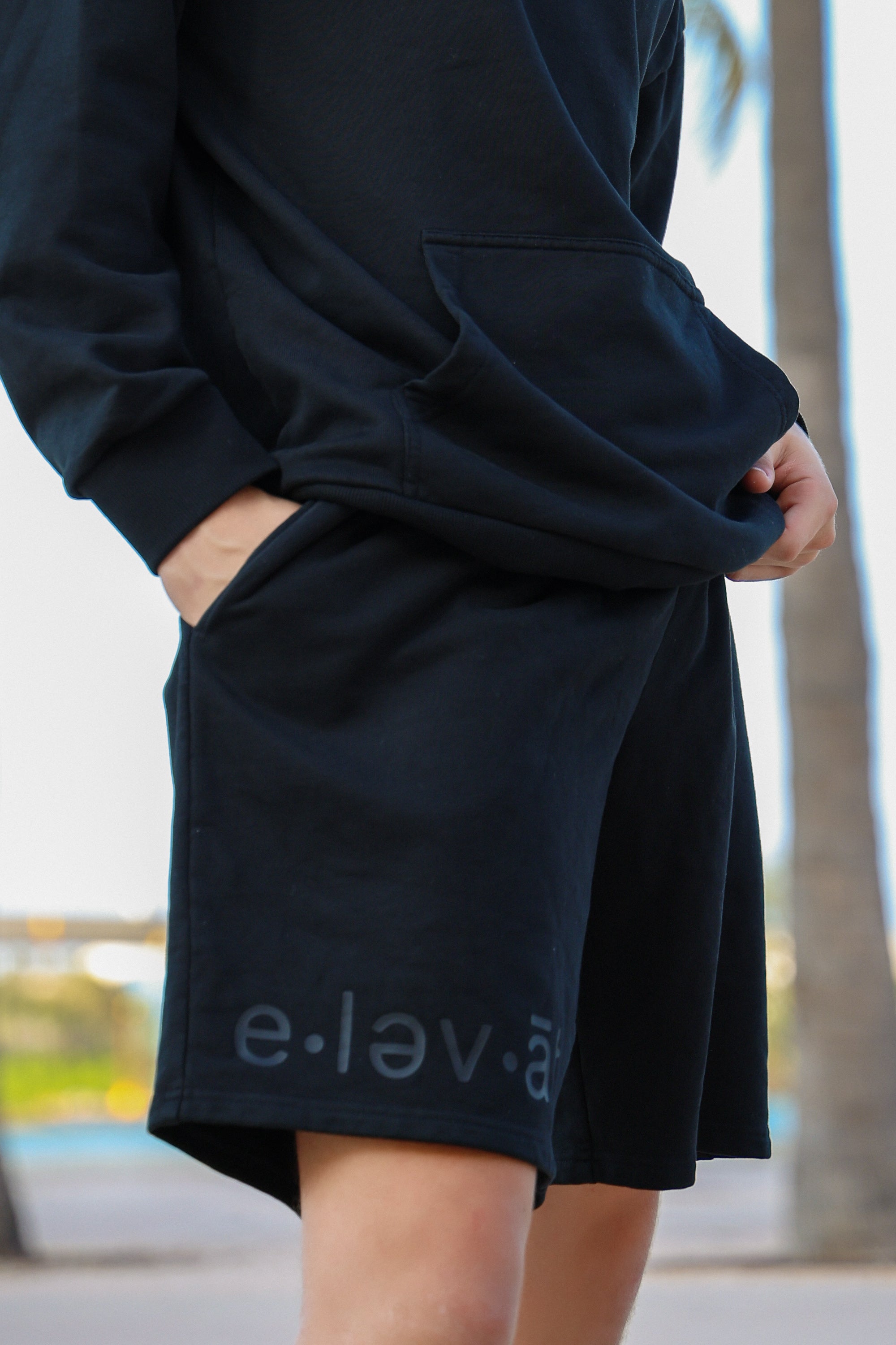 Elevate Sweatshorts - Black