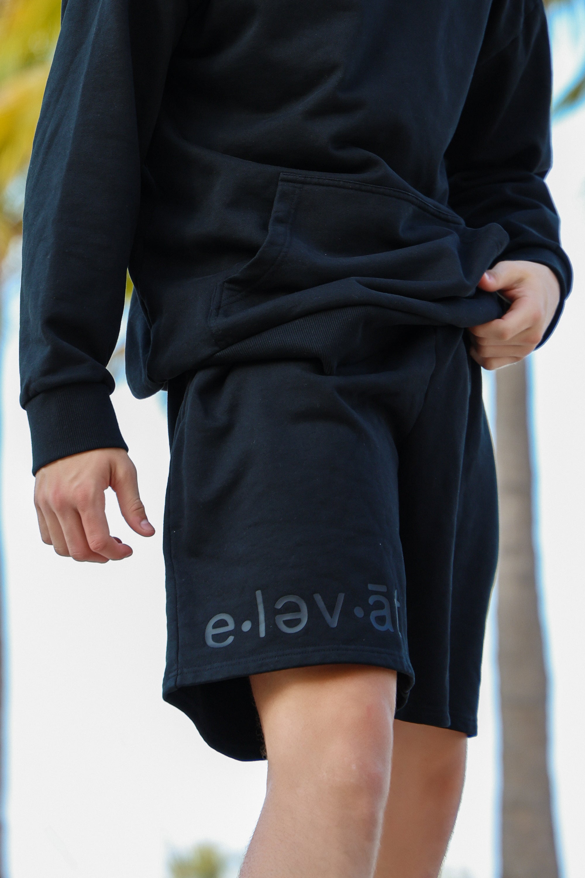 Elevate Sweatshorts - Black