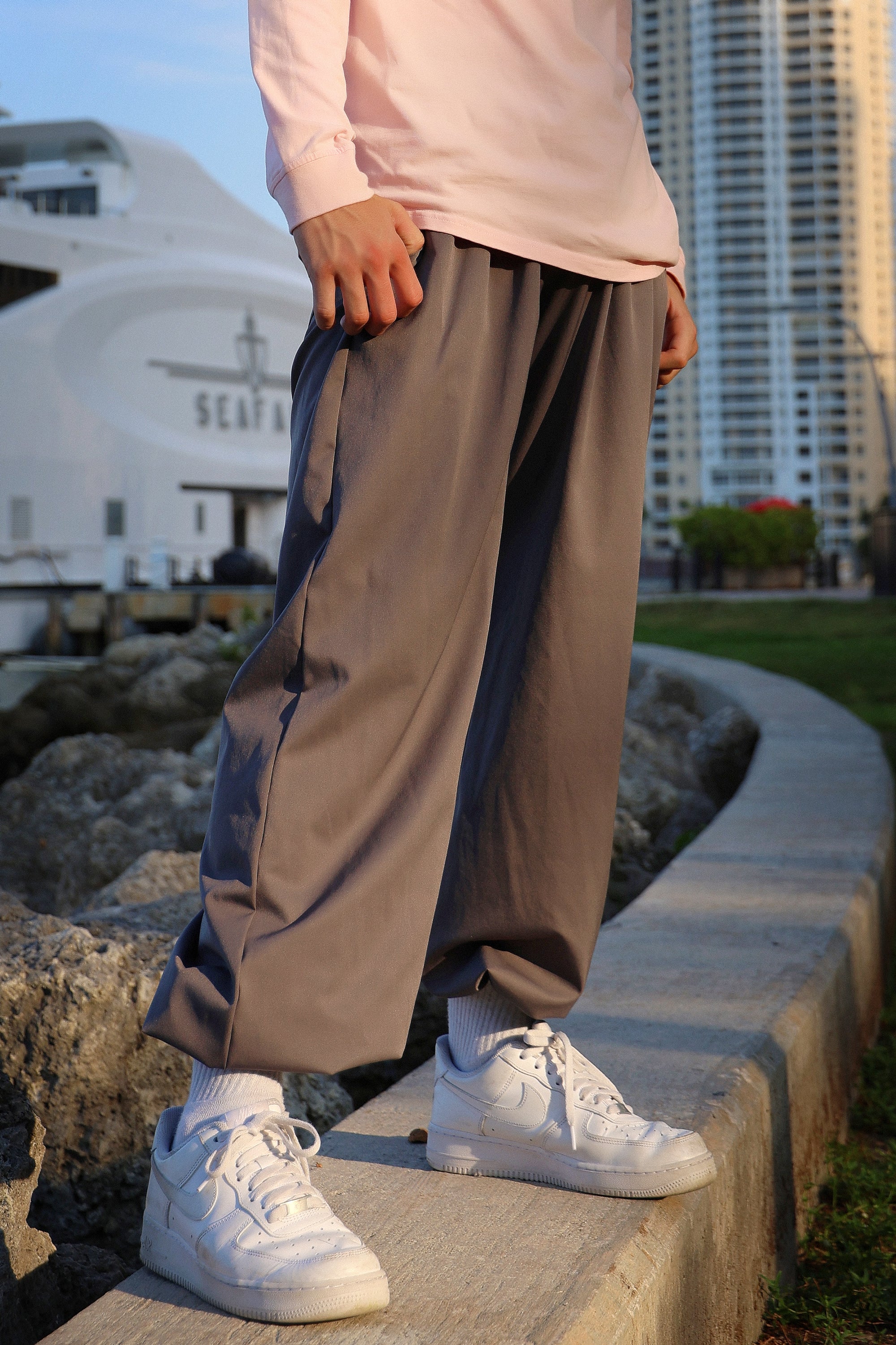 Elevate Jogger - Graphite - FINAL SALE